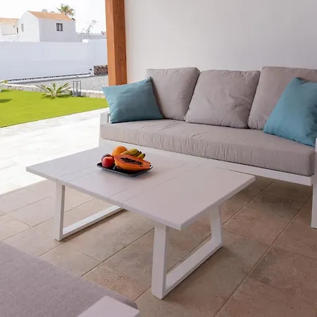 Holiday Rustika Luxe 2 Rural, Pool, Bbq, Mountain View By Holidays