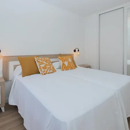 Holiday Rustika Luxe 2 Rural, Pool, Bbq, Mountain View By Holidays *